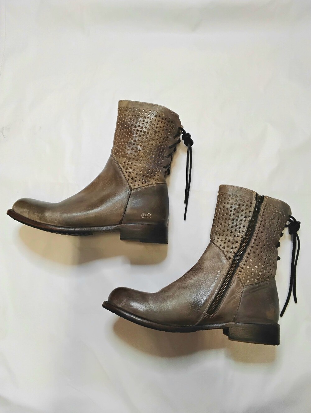 Bed Stu Bench Made Boots